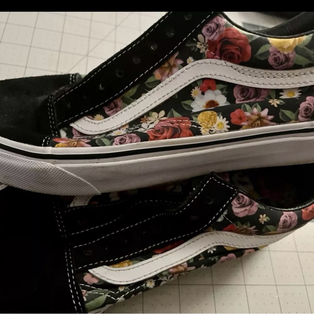 Vans Old Skool Floral Suede Skate Shoes Unisex Women’s 9 Men’s 7.5 Excellent
